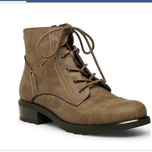 Madden Girl Darria boots